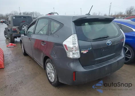 2013 Toyota Prius V Three z USA, uszkodzony, nr VIN JTDZN3EU6D3213206